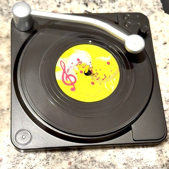 Record Player Coaster Set with Colorful Design, New - Picture 5 of 9